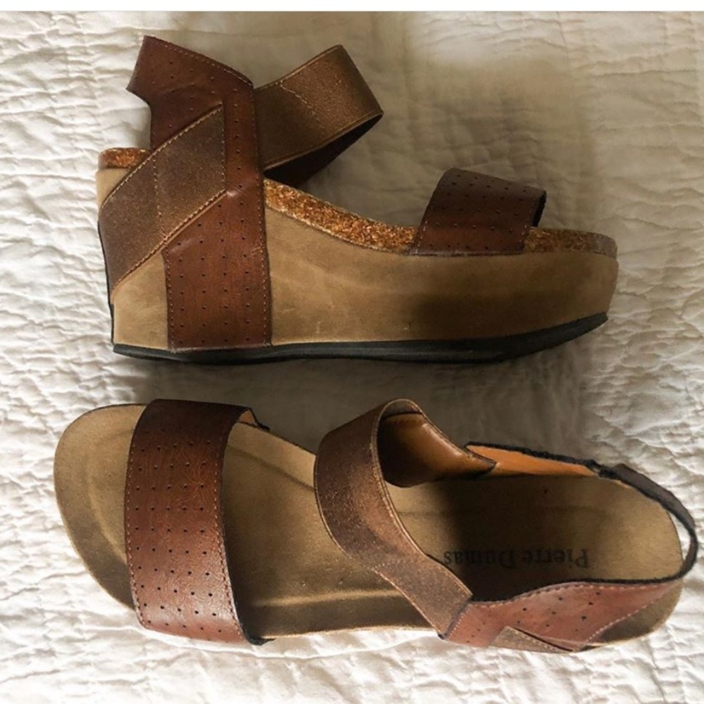 PIERRE DUMA WEDGES